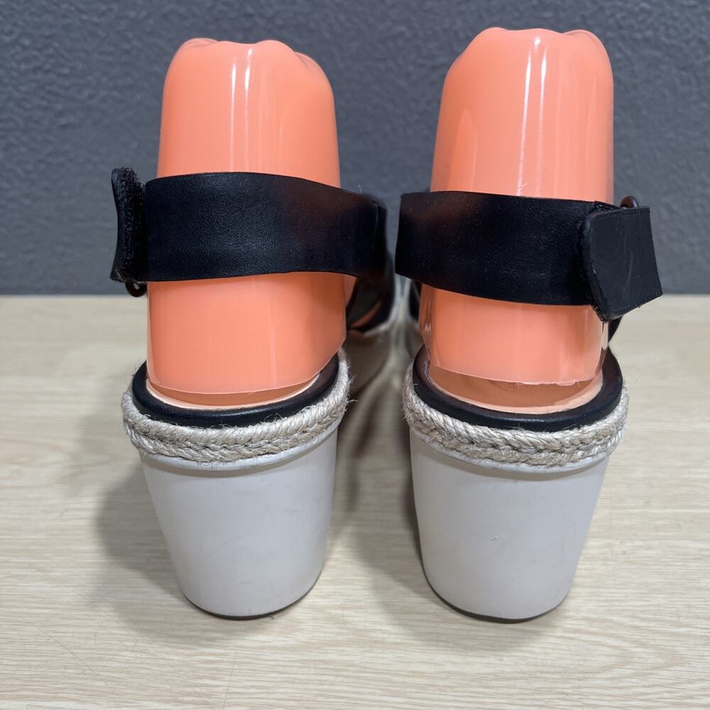 Clark's Artisan Wedge Sandal Black Leather Rubber Sole Womens Size 12M - Picture 5 of 12